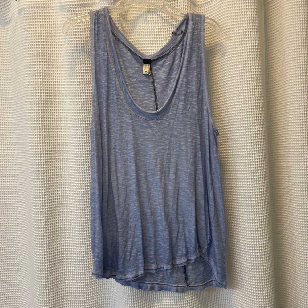 Flowy blue tank
